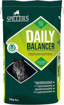 SPILLERS Daily Balancer Horse Feed 15KG, Mint & Rosemary – Contains Vitamins, Minerals and Biotin – Provides Balanced Diet for Horses and Ponies – No Added Iron – Supports Hoof Health
